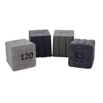Cubetti abrasivi per marmo e pietra, perfetti per levigare e lucidare superfici dure, garantendo un risultato impeccabile e duraturo.